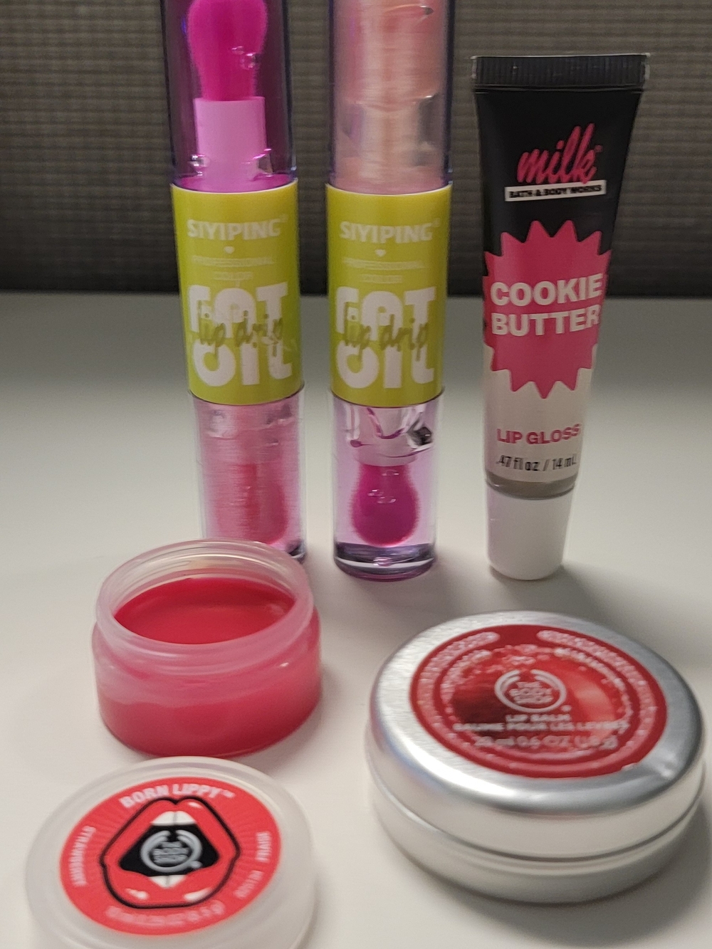 The Body Shop/ Lip Balms and Glosses Trio